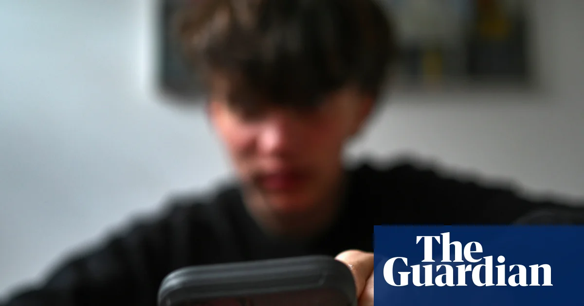 ‘The genie’s out the bottle’: parents react to UK under-16s social media ban