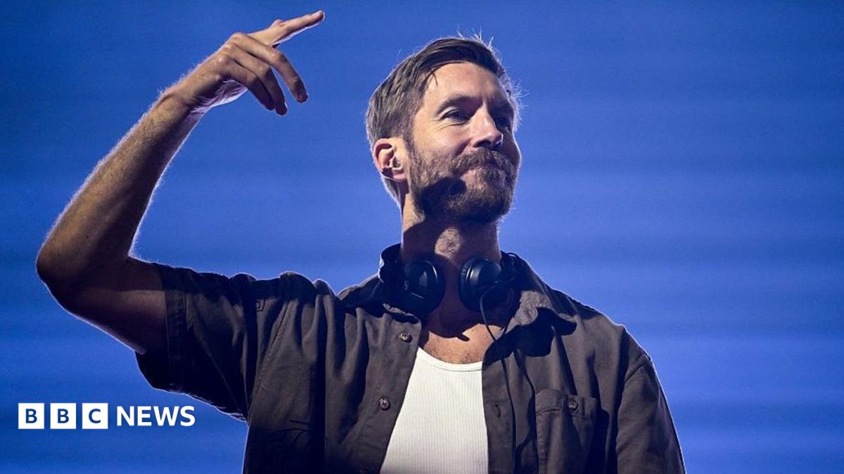 Calvin Harris recognised for 1.6m world record DJ set crowd