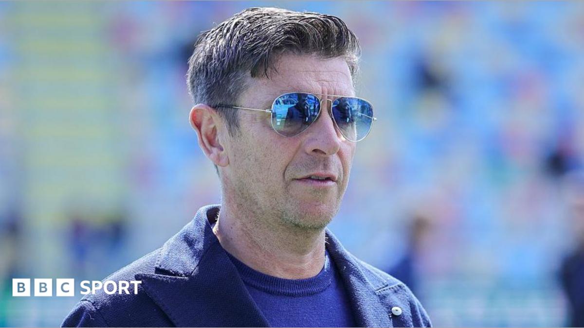 Italian prosecutors drop case against referees boss