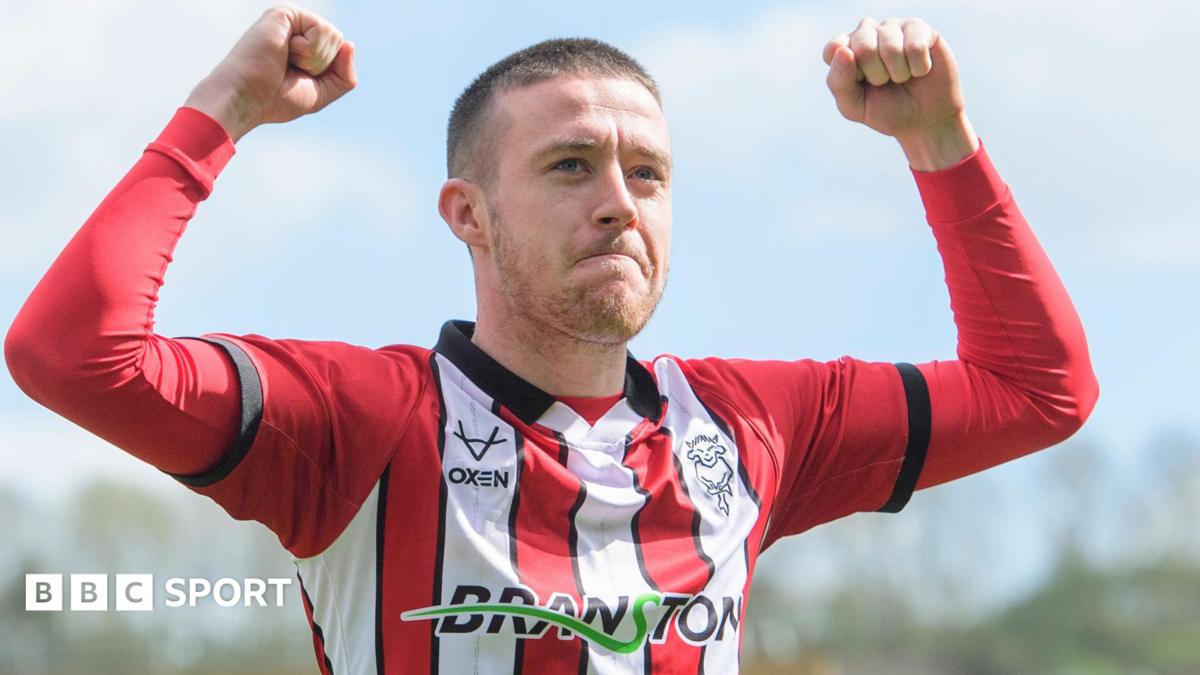 Cardiff set to sign Lincoln midfielder Moylan