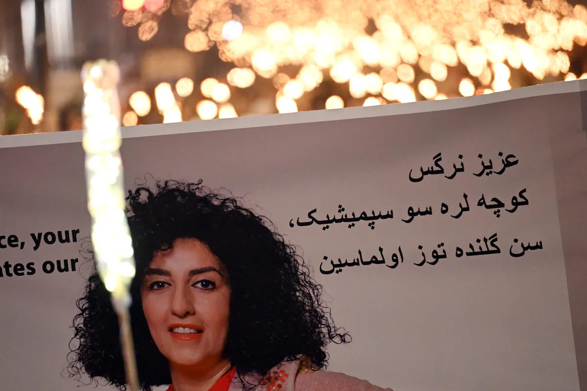 La fundación de la Nobel de la Paz iraní Narges Mohammadi denuncia que no recibe atención médica tras un presunto infarto en prisión