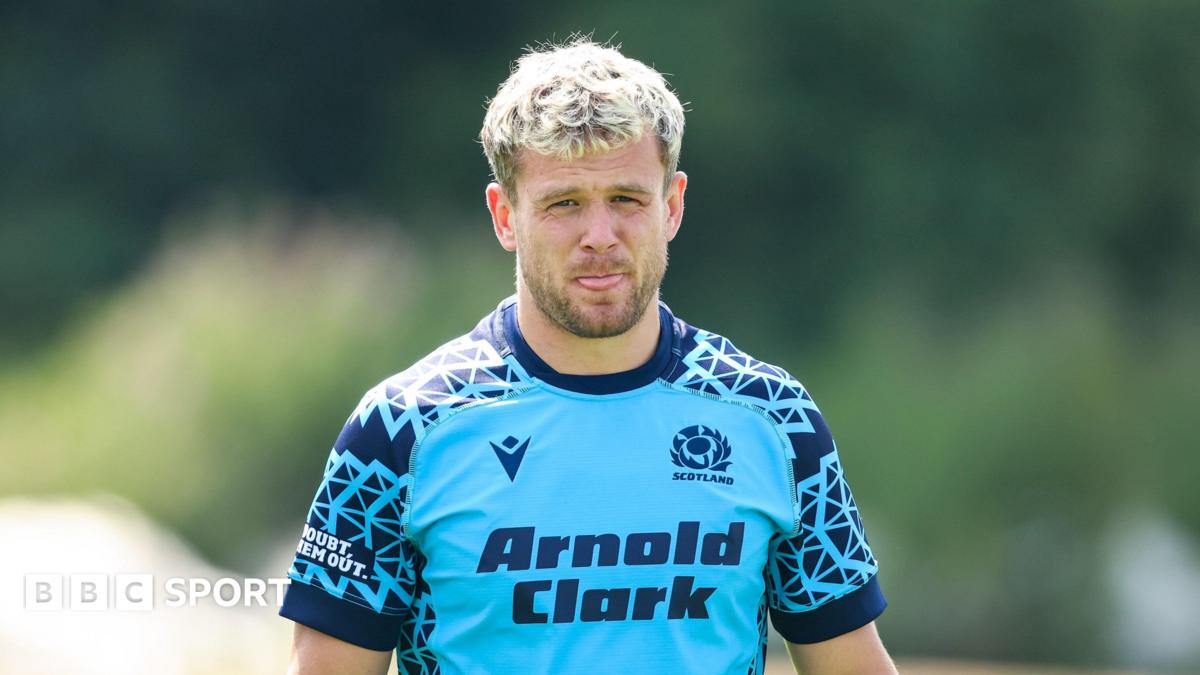 Graham one of 14 Scotland changes for Fiji