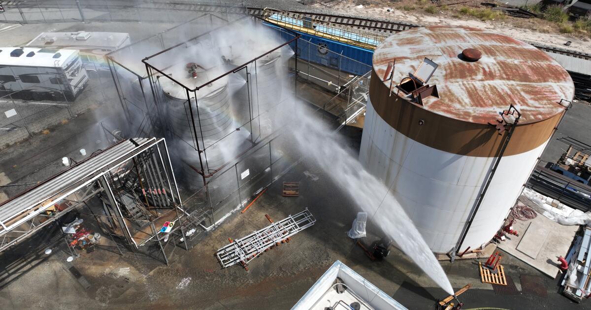 Thousands evacuated around leaking chemical tank in O.C.: ‘It fails, or it blows up’