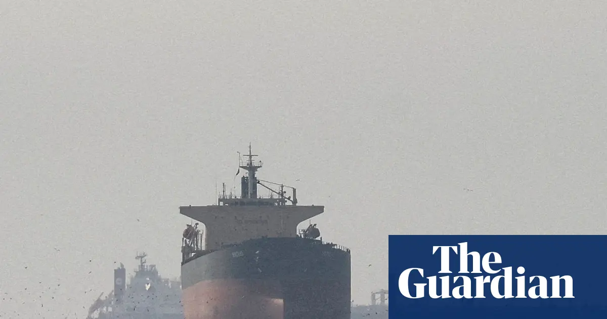 US-Iran ceasefire will not prompt ‘mass exodus’ of ships through strait of Hormuz, say analysts