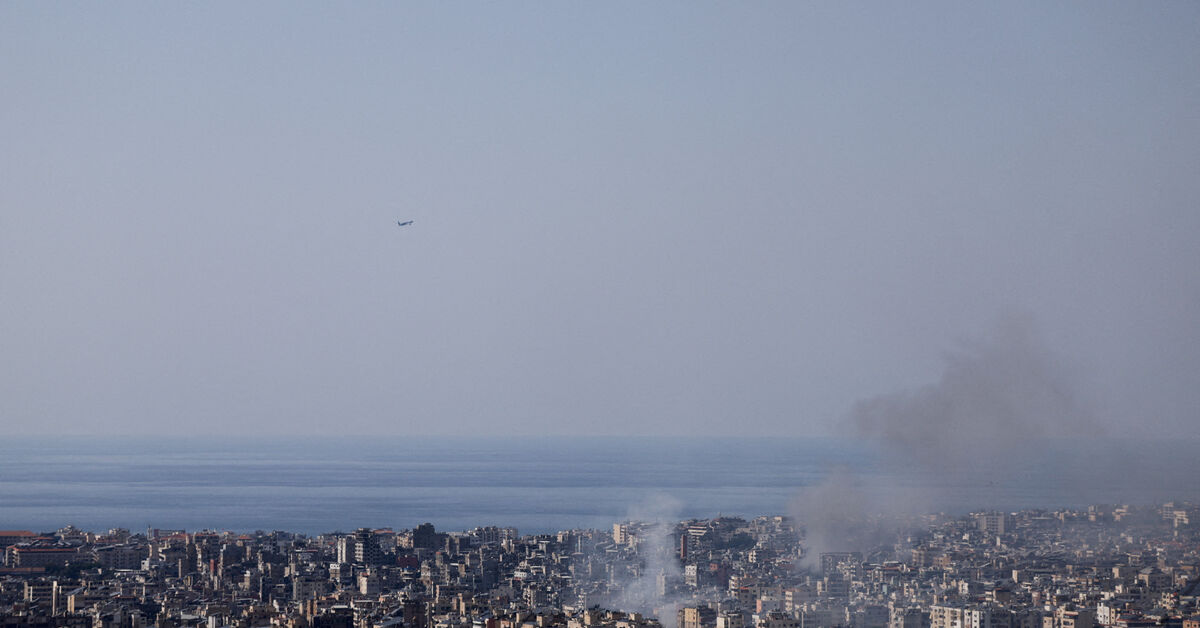 As war spreads, airline pilots contend with drones, missiles – and stress