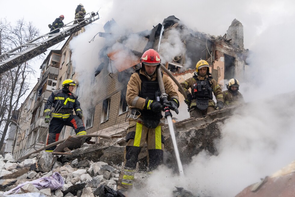 At least 7 killed in Ukraine's Kharkiv as Russian missile hits apartment building