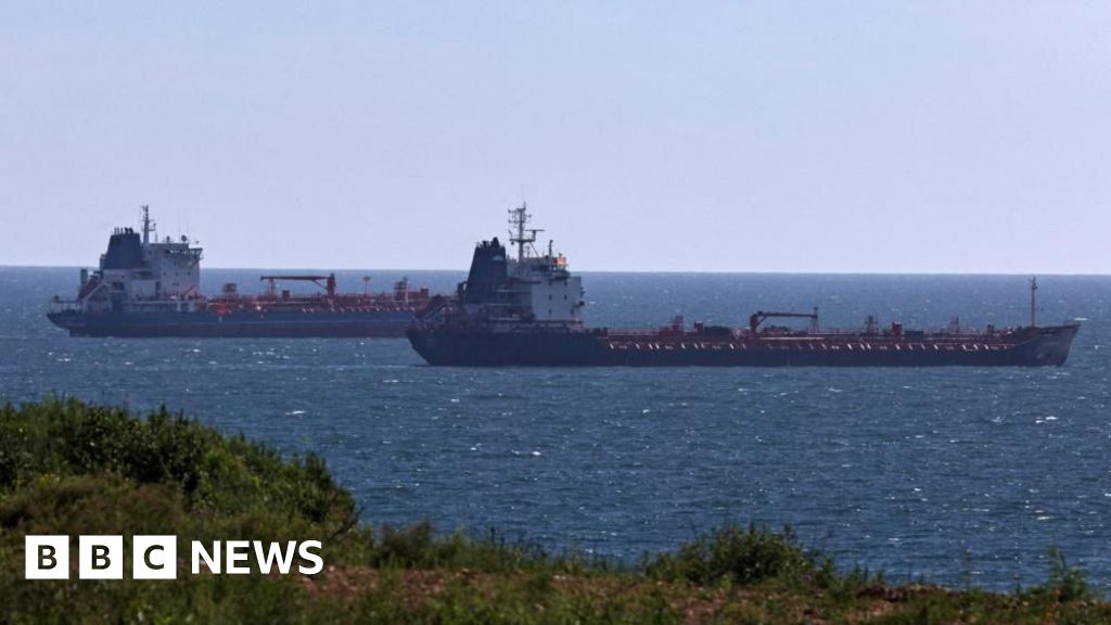 US eases Russia oil sanctions as Iran war pushes up energy prices