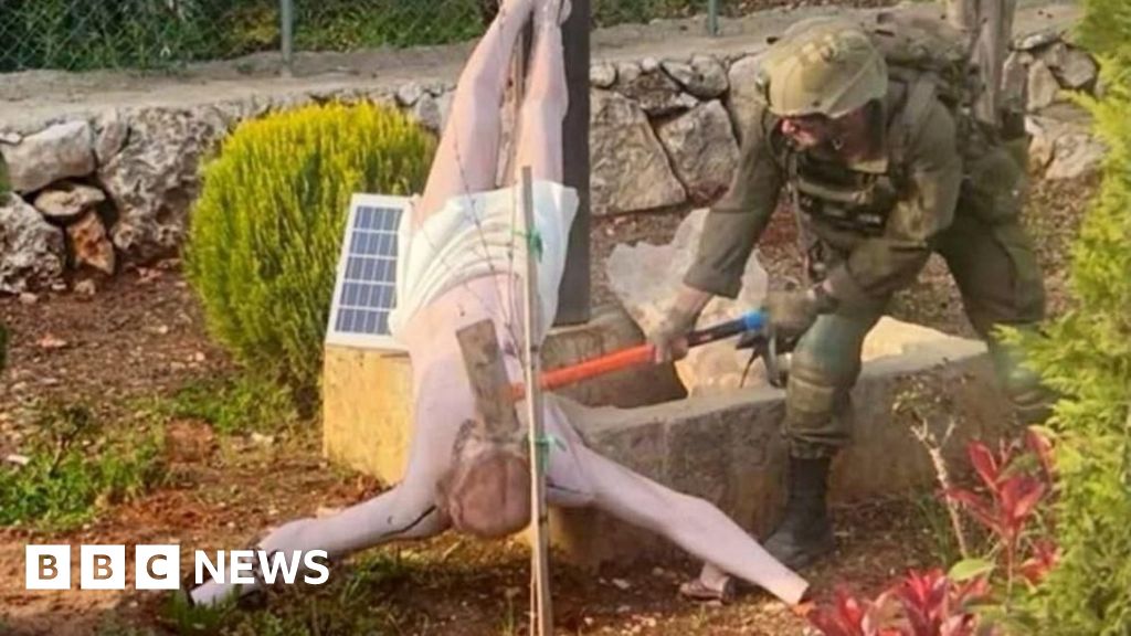 Outrage over Israeli soldier's vandalism of Jesus statue in Lebanon