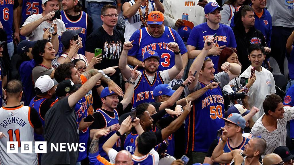 Ticketmaster says Knicks fans won't be locked out of game after last-minute panic