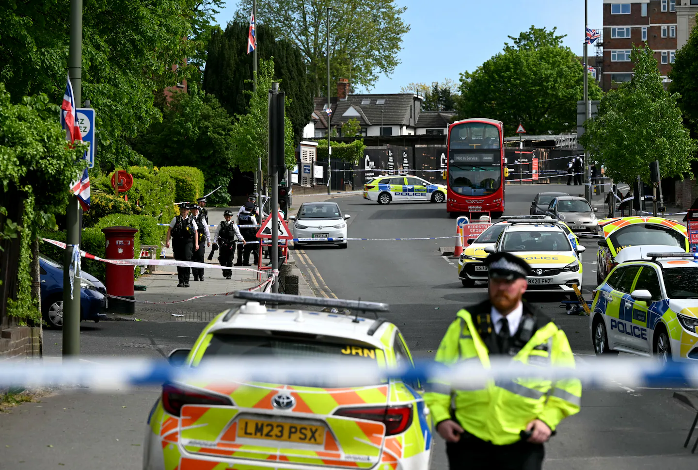 London police say stabbing of 2 Jewish men is an act of terrorism