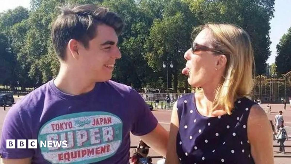 NHS staff investigated over access to dead teenager's medical records