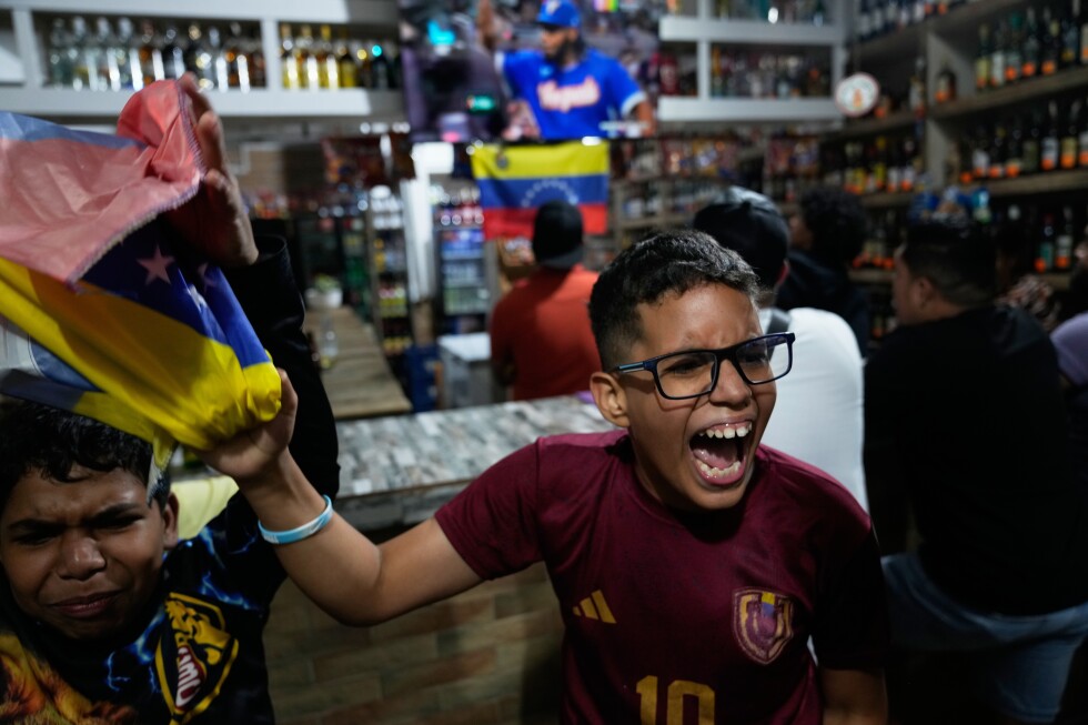 In Miami for the WBC final, Venezuelan fans had plenty to celebrate as their team won the title