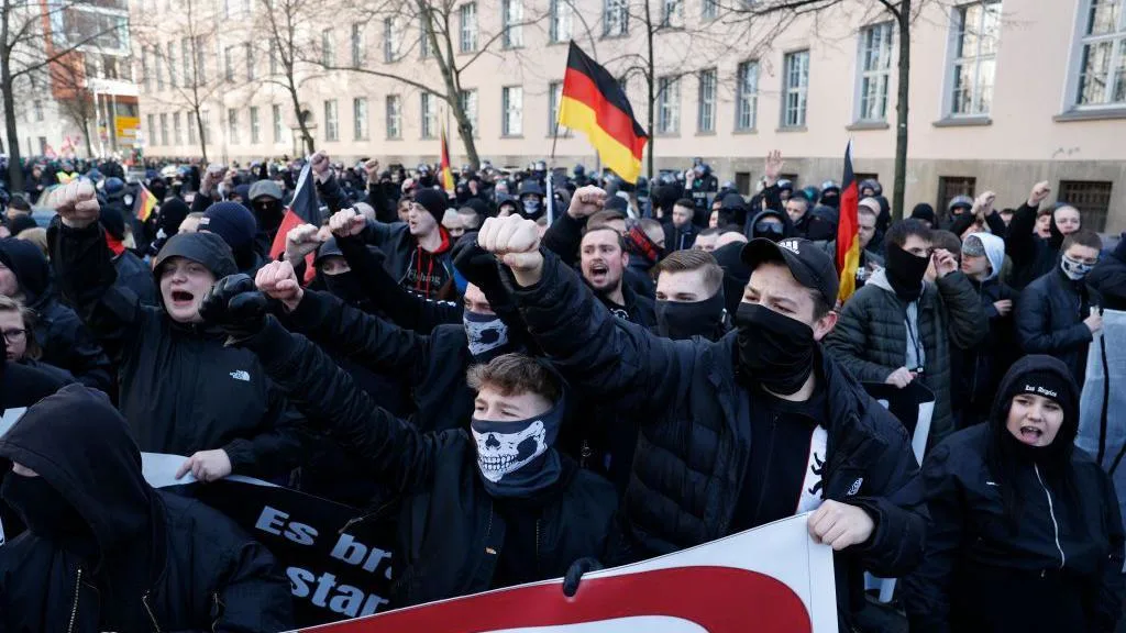 German police raid neo-Nazi criminal youth groups