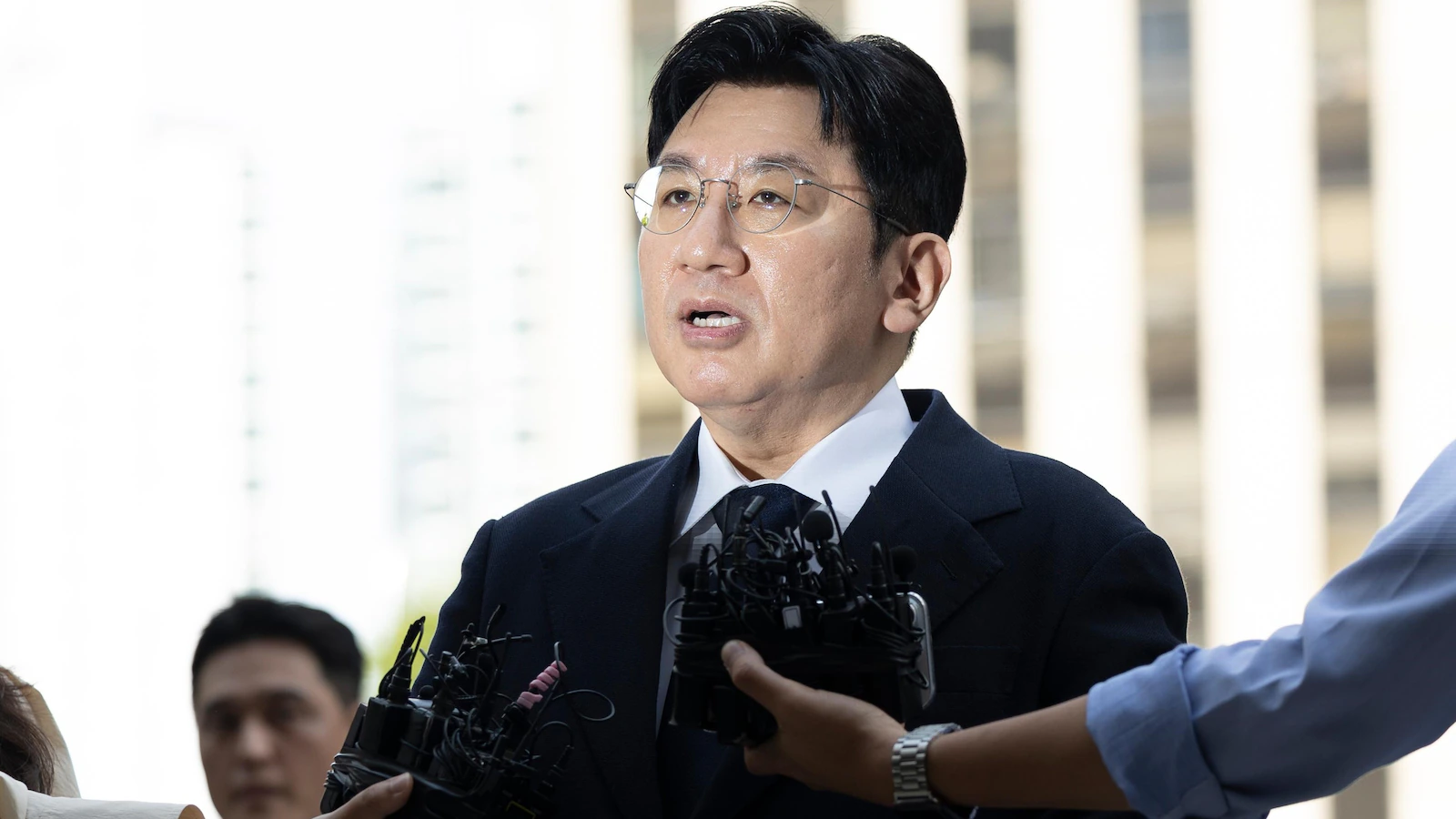 South Korean police seek to arrest K-pop mog ... 