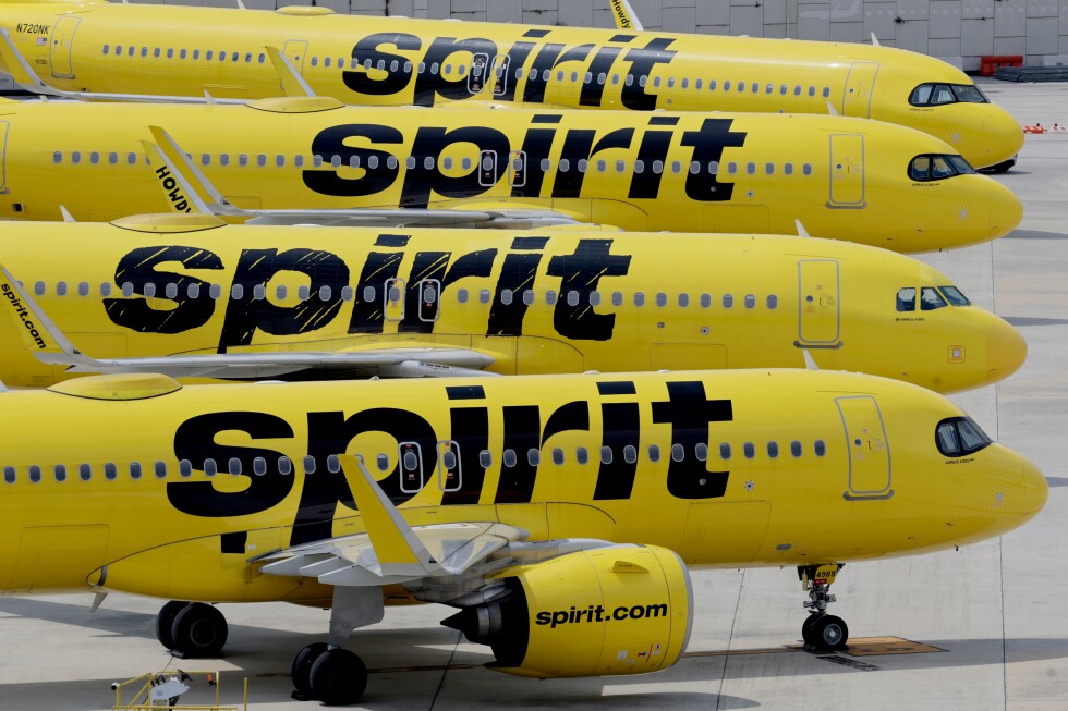 Spirit Airlines shuts down as company says it can't keep up with higher oil prices