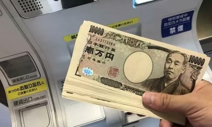 Japanese Yen Rises Against Dollar On BOJ Intervention