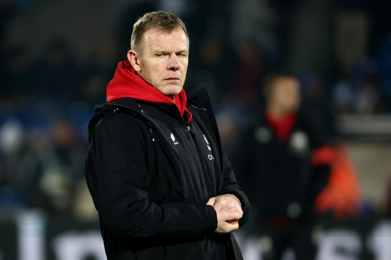 Exeter deny Saracens English Prem play-off place as McCall bows out