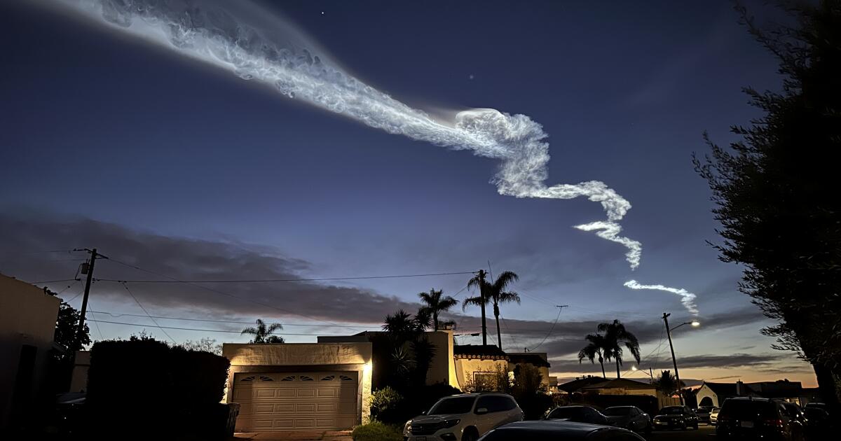 Here’s how Musk’s SpaceX IPO could crash your 401(k)