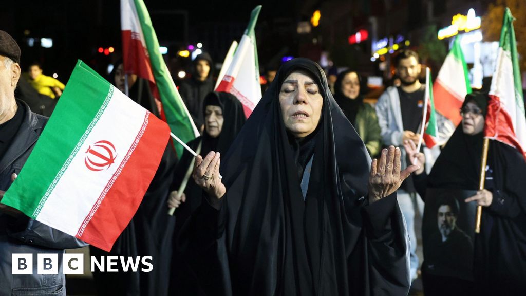 Trump's Iran strategy is to pursue two off-ramps at once