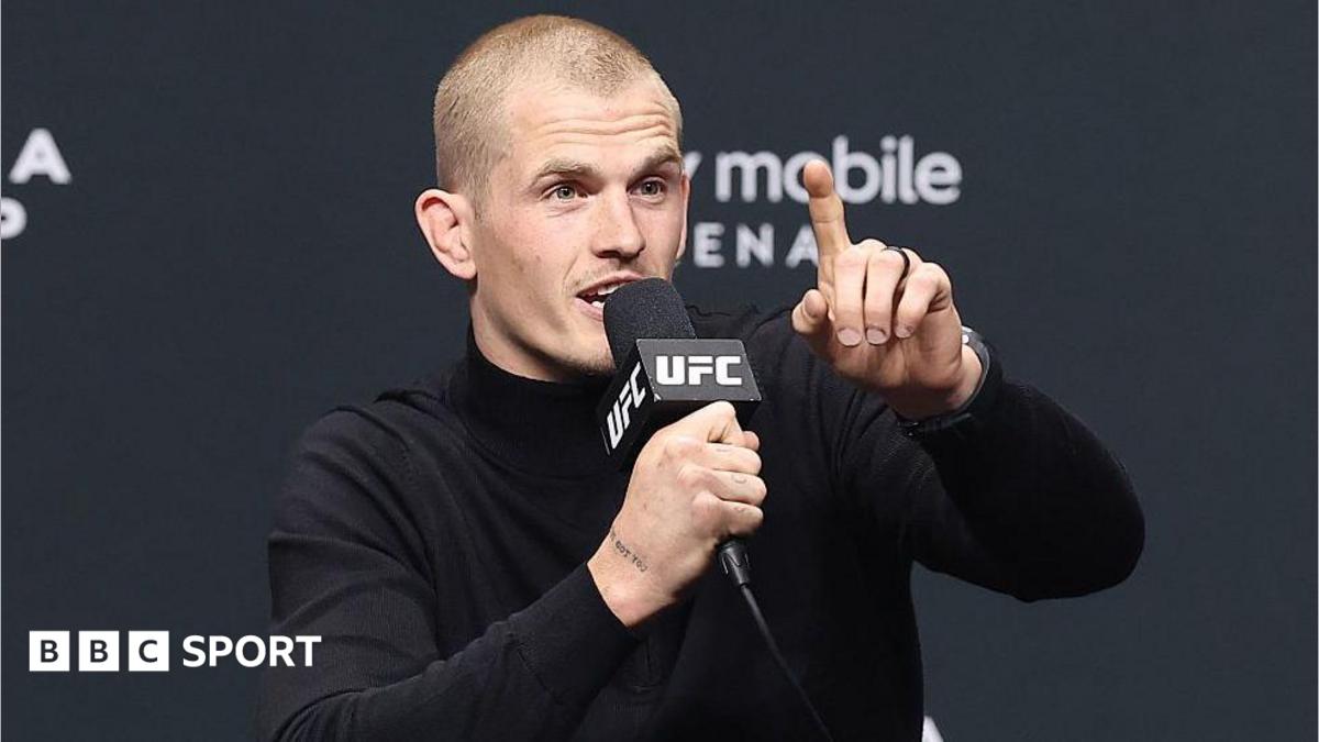 Machado Garry heavily booed at UFC 330 news conference