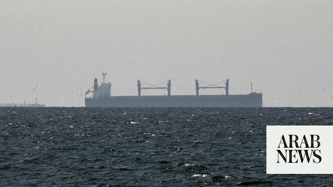 Maersk cautious on Strait of Hormuz shipping despite US-Iran ceasefire