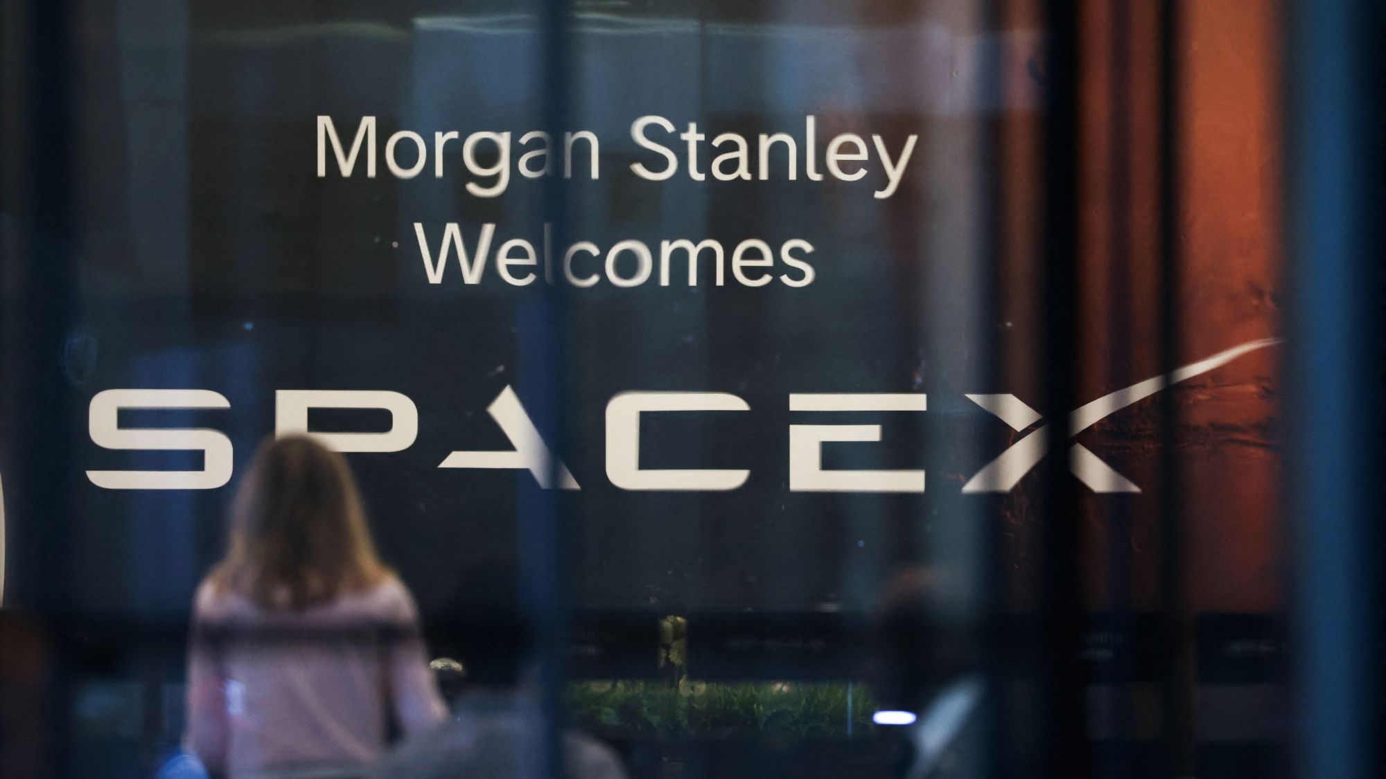 SpaceX set for record IPO