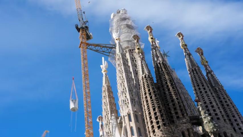 La Sagrada Familia llega a los 172,5 metros: un hito de ingeniería