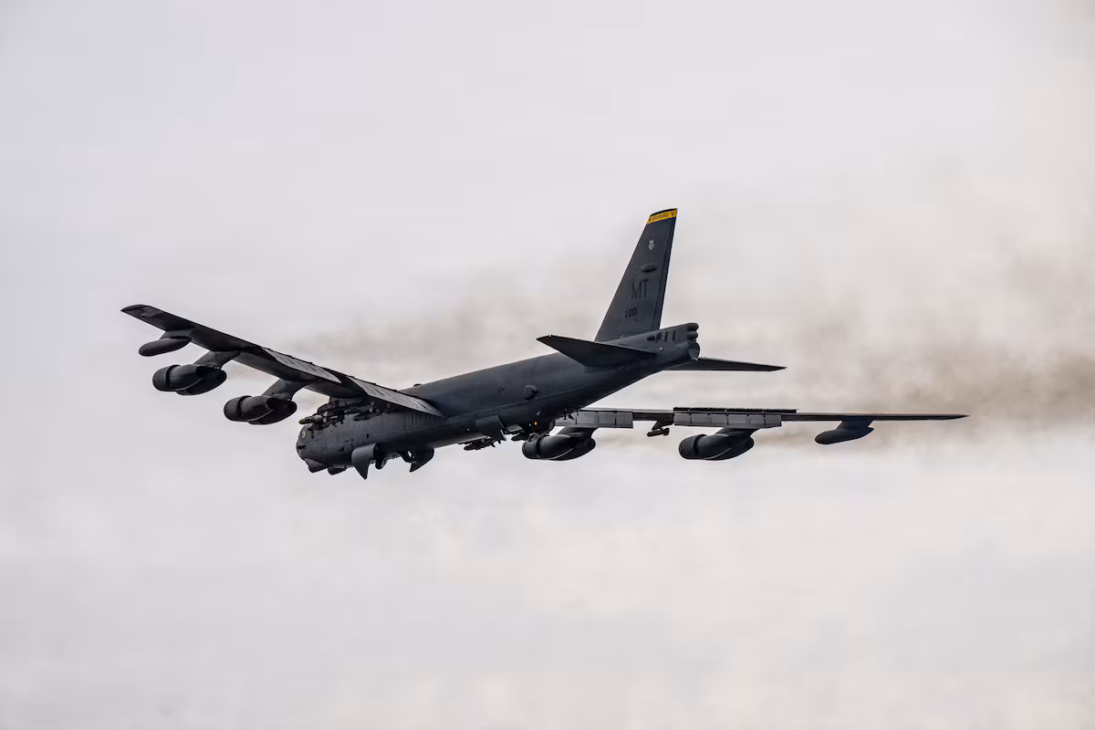 B-52 Stratofortress crashes after takeoff at California air base