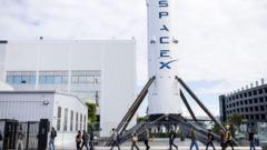 Elon Musk's SpaceX raises $75bn ahead of record stock market debut