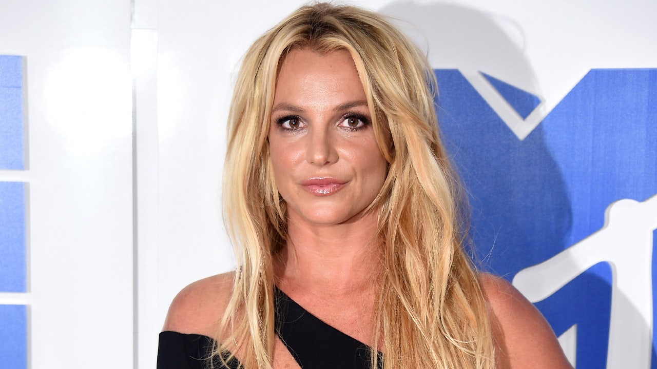 Britney Spears enters rehab after DUI arrest