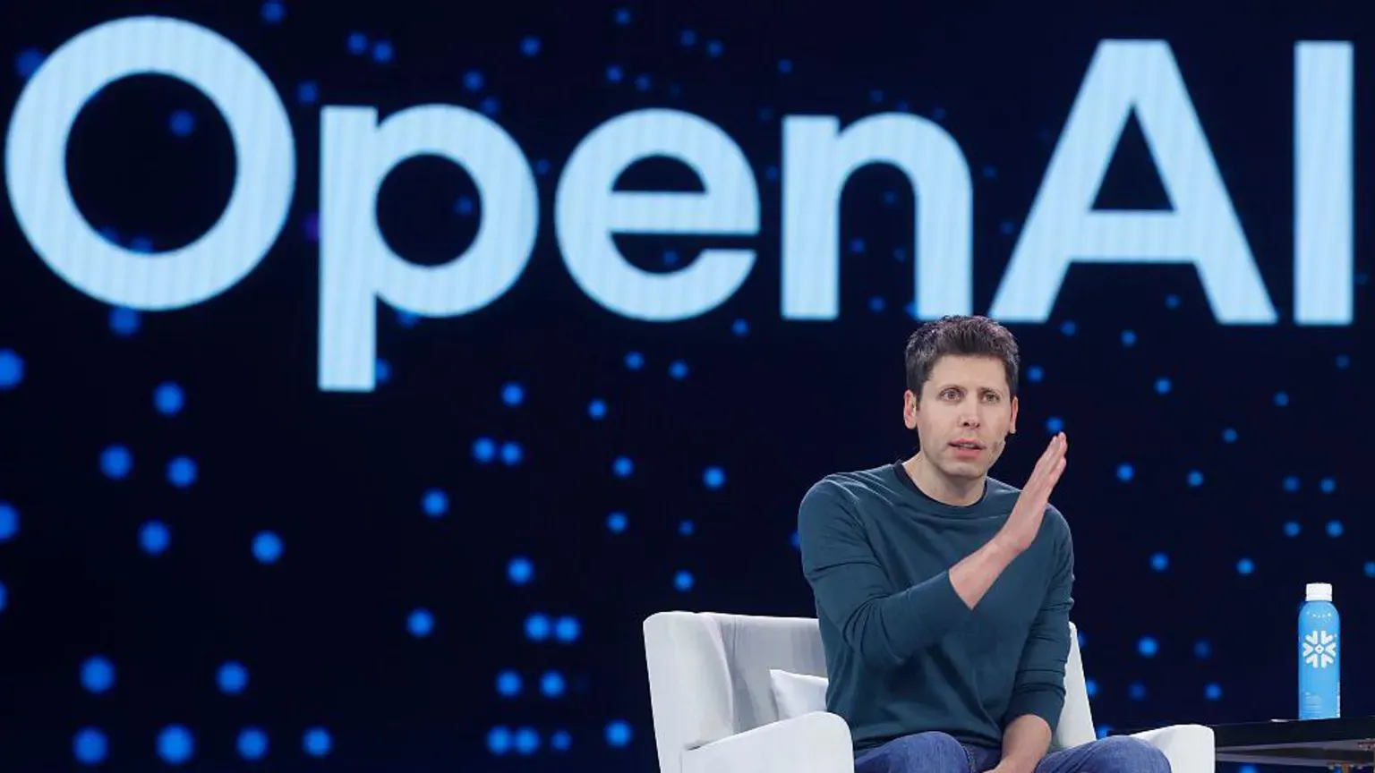 OpenAI plans to go public, intensifying investment race with Anthropic