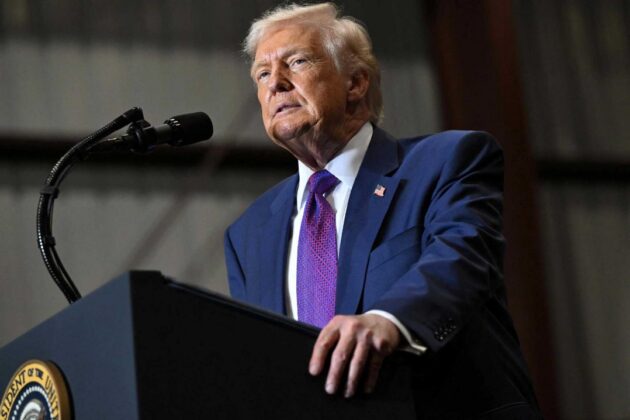 Trump buys time for Iran deal after frantic day of diplomacy