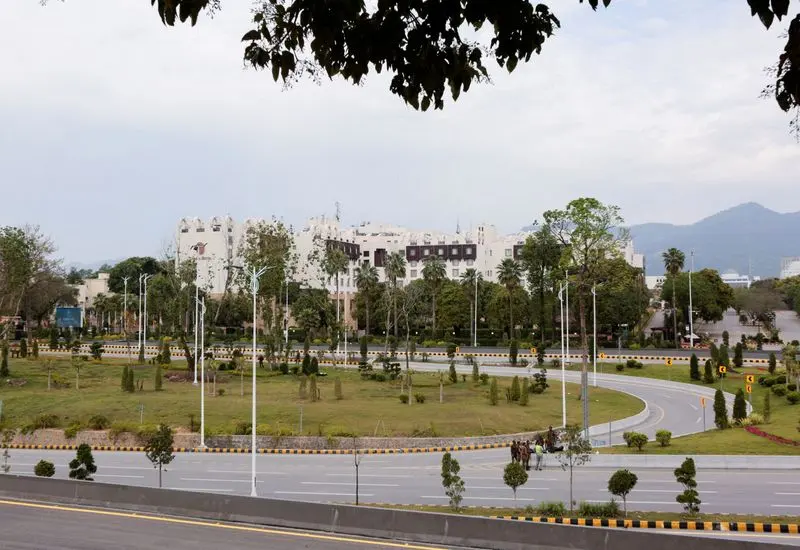 Pakistani Five-Star Hotel Becomes Unlikely Site for US-Iran Talks