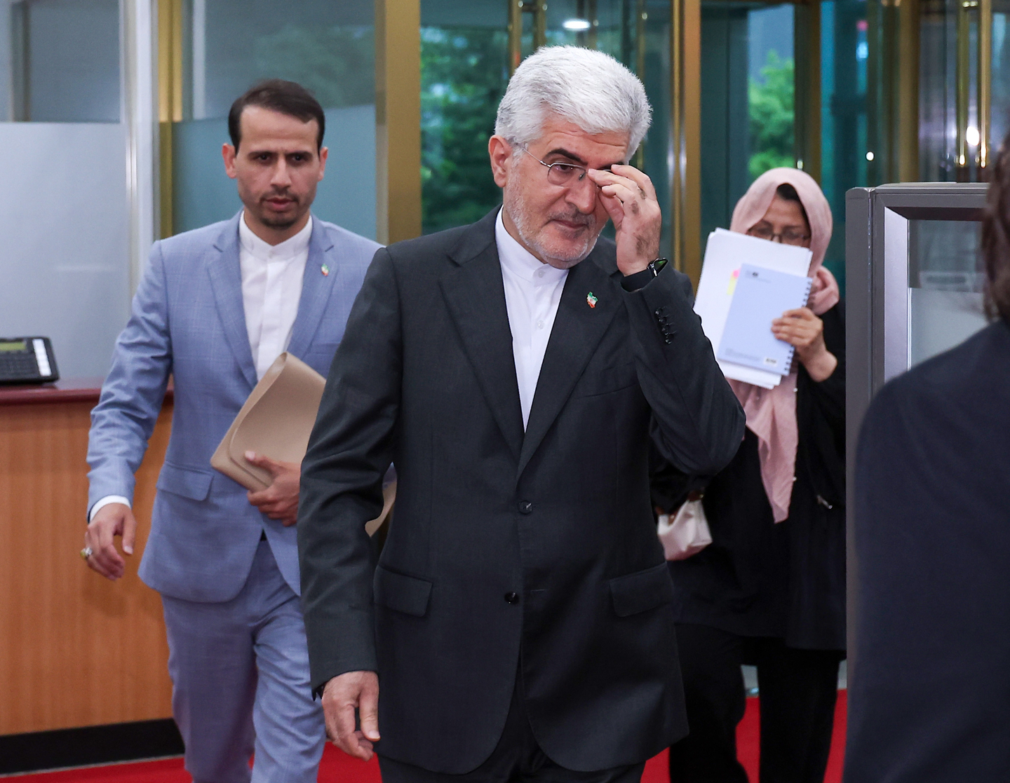 Seoul concludes that Iranian-made missiles hit HMM Namu, summons Tehran's top envoy
