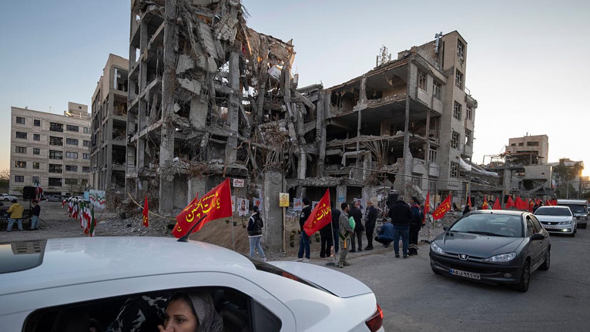 El Ejército de Israel ataca "objetivos militares" en el oeste y centro de Irán