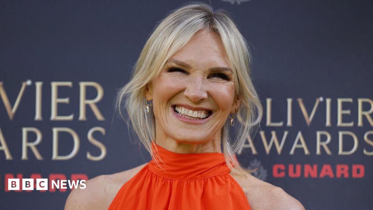 Radio 2 DJ Jo Whiley pays tribute to 'lovely dad'