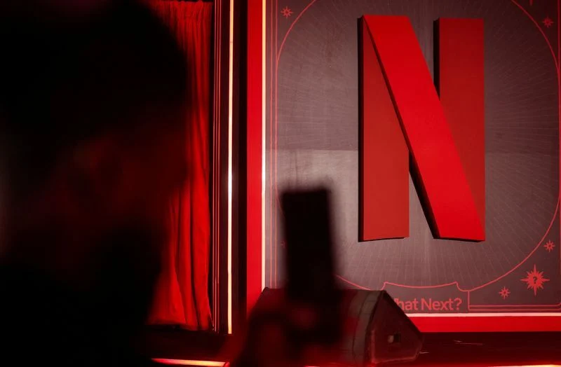 Netflix names longtime director Jay Hoag as chairman, succeeding Reed Hastings