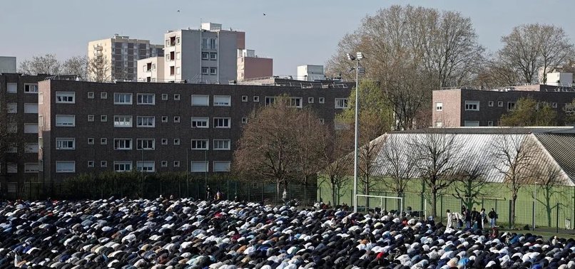 French court lifts ban on Muslim gathering in Paris