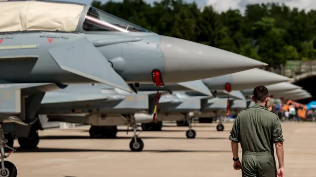 Merz and Macron Agree to End Joint FCAS Fighter Jet Program