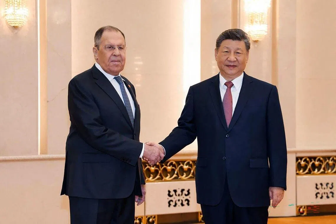 Xi assures Russia of China's friendship as ties grow with other nations