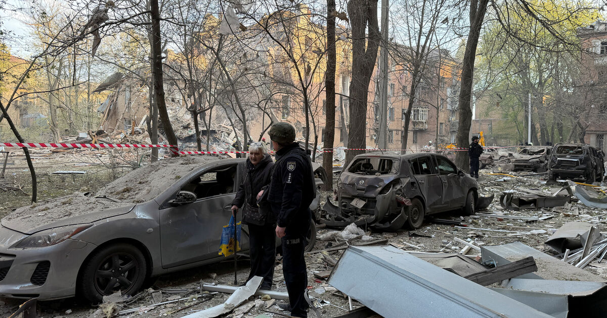 Russian forces pound Ukraine's Dnipro, other areas, killing 10 people