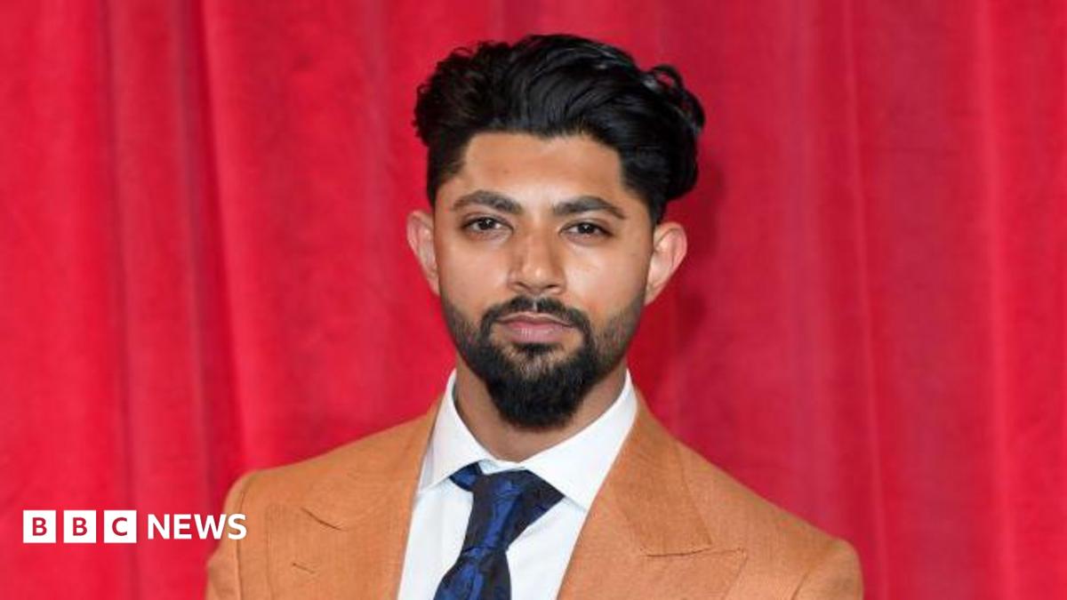 Ex-Coronation Street actor to receive 'substantial' libel damages from the Sun publisher