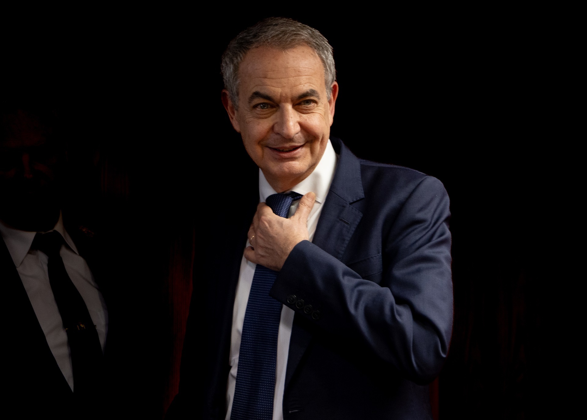 El juez investiga a Zapatero por delito fiscal y contrabando por joyas sin origen justificado