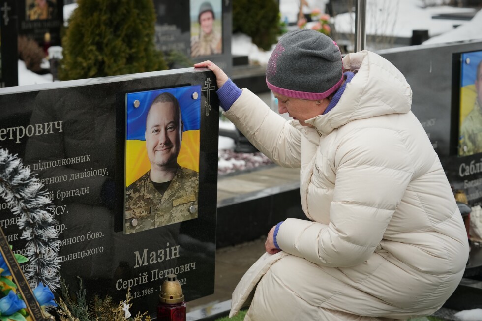 Zelenskyy says Putin has 'not broken' Ukrainians as he marks 4 years since Russia's all-out invasion
