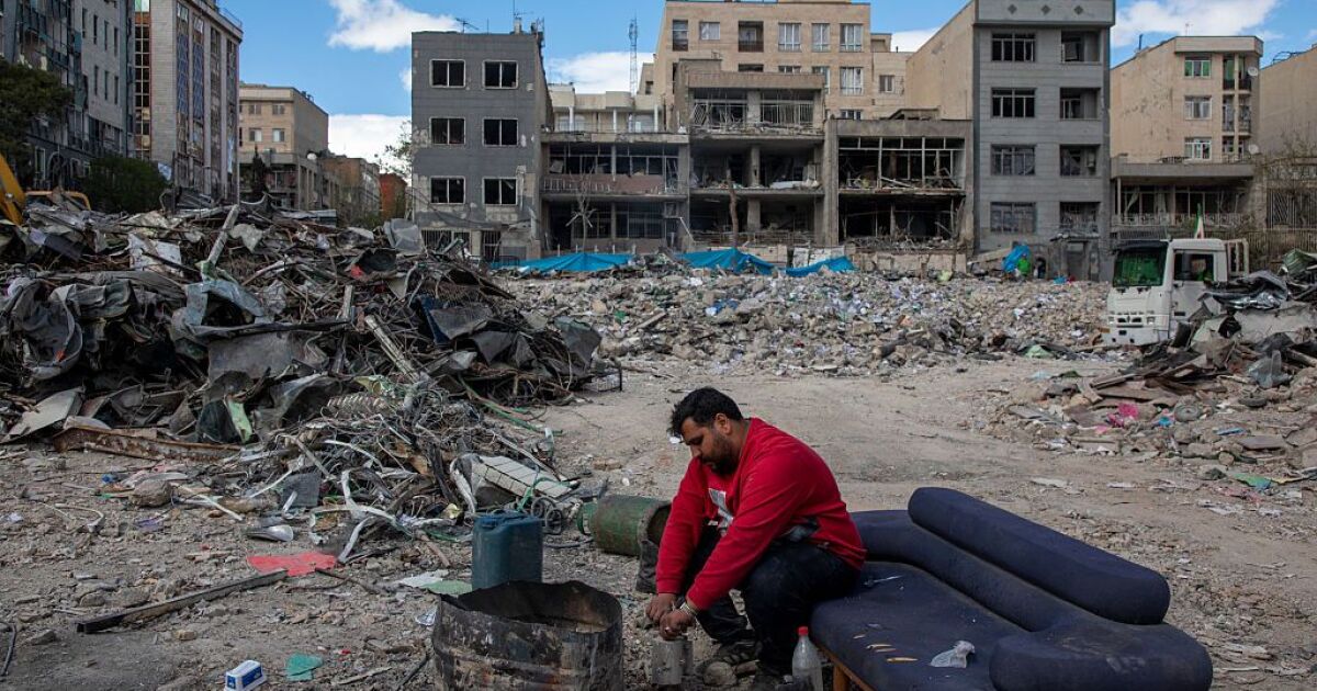 U.S. and Iran agree to 2-week ceasefire, suspending Trump's threat to annihilate Iran