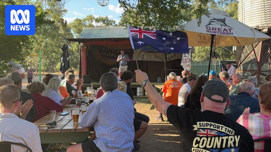 Disenfranchised Farrer voters turn out in droves to consider One Nation