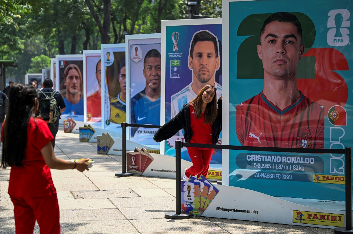South Africa's World Cup departure delayed in visa 'debacle'
