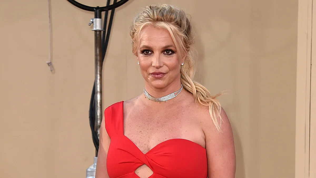 Britney Spears enters rehab facility weeks after alleged DUI arrest