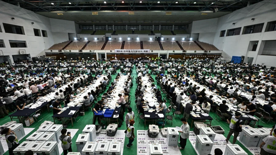 South Korean President Orders Probe Into Local Election Ballot Shortages