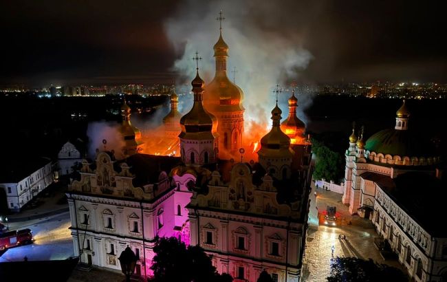Russian attack hits iconic cathedral at Kyiv Pechersk Lavra